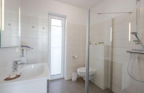 Trent Apartment | Villa Nemo: 4-Star Haven for Families and Pets