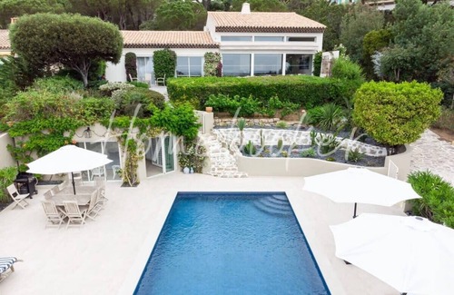 Ramatuelle Villa | Elegant Villa Nemo: Pool, Spa & Kitchen Amenities Await