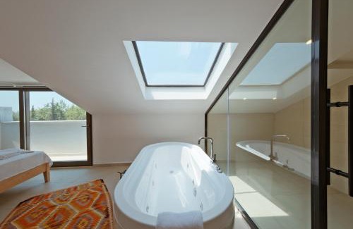 Oludeniz Villa | Villa Neo: Private Pools, Spa & Oceanfront Getaway