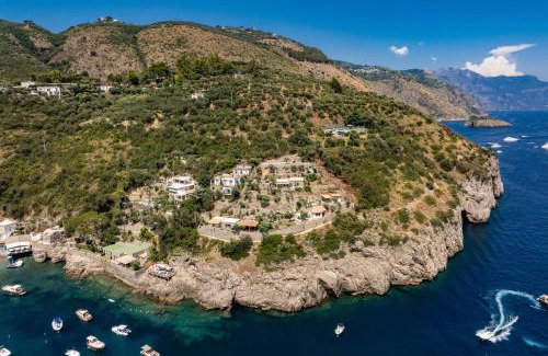 Marina del Cantone Villa | New Villa with Jacuzzi, Steps from the Beach & Ocean View