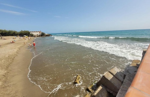 Casal Velino House | Villa Nettuno: Guest Rated 9/10, Pet & Child Friendly Stay