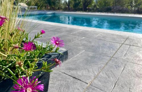 Joyeuse Villa | Villa Neuve avec Piscine Privée Chauffée et sa superbe terrasse
