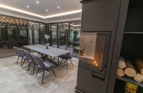Plougonvelin Villa | Elegant Villa with Spa and Ocean Views in Brittany