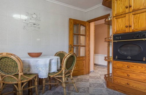 Cullera Ski Chalet | Family-Friendly Retreat Just 50 Meters from the Beach