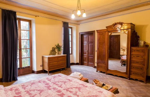 Colognola ai Colli Bed & Breakfast | Villa Nichesola: Ocean View Retreat with Private Pool