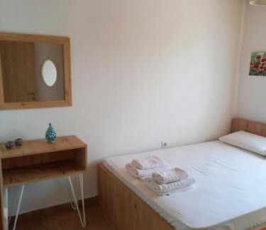 Neos Marmaras House | Villa Niki: Oceanfront Retreat with Outstanding 9.7 Rating