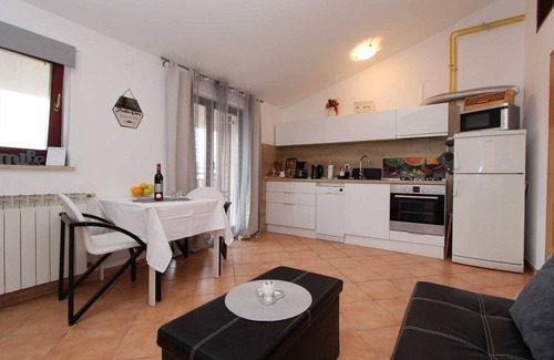 Rovinj Apartment | Experience Villa Nikola: Sea View Apartment with Breakfast
