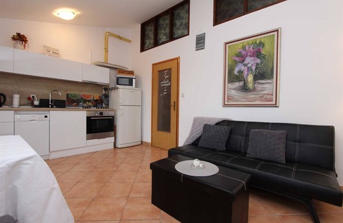 Rovinj Apartment | Experience Villa Nikola: Sea View Apartment with Breakfast