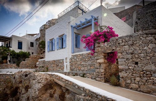 Aegiali Villa | Enchanting Villa Nina: Oceanfront Cycladic Retreat in Amorgos
