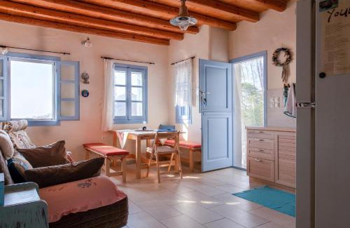 Aegiali Villa | Enchanting Villa Nina: Oceanfront Cycladic Retreat in Amorgos