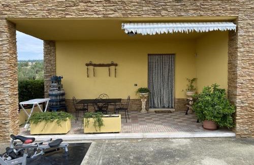 Petacciato Villa | Villa Nino: 4-Star Perfection with Pool & Hot Tub