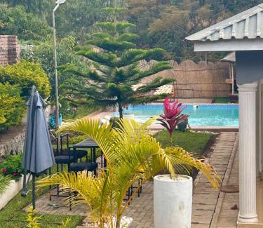 Blantyre Apartment | Villa Nirvana: Pet and Child Friendly Retreat Awaits
