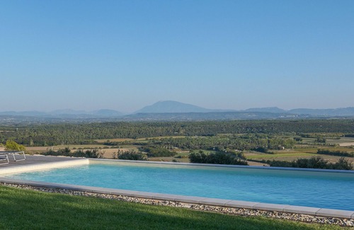 Saint-Restitut Villa | Villa Noélisa: Heated Pool with Breathtaking Ventoux Views