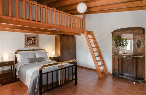 Antipata House | Pet Friendly Getaway at Villa Noi - Zoi The Studio