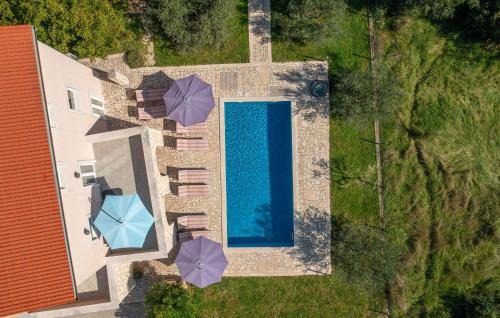 Karojba House | Villa Nolissima: Family-Friendly Stay with Pool and Pets Welcome