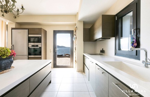 Kassandra Villa | Villa Nora: Guest Rated 10/10 with Ocean View & Garden