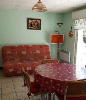 Bordezac Apartment | Oceanfront Villa Norica Studio - Rated 9.2/10 by Guests