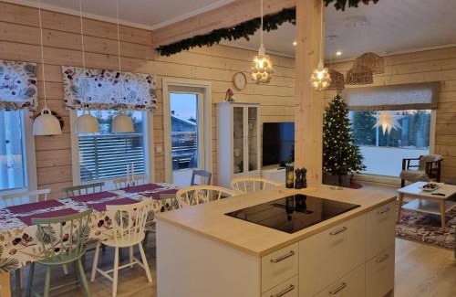 Rovaniemi House | Explore Villa Northerncloud: Family-Friendly with Hot Tub