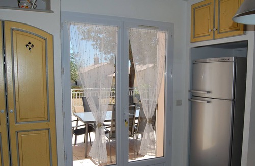 Pont-Saint-Esprit Villa | Villa Notre Dame des Roses: Ocean View with Private Pool