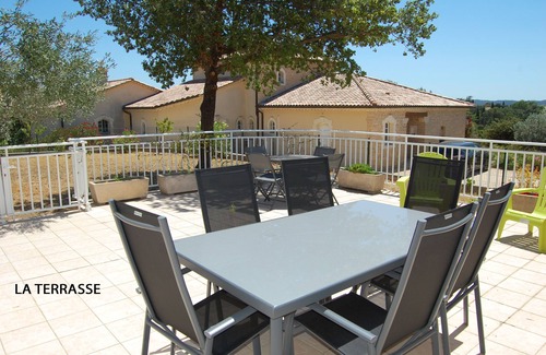 Pont-Saint-Esprit Villa | Villa Notre Dame des Roses: Ocean View with Private Pool