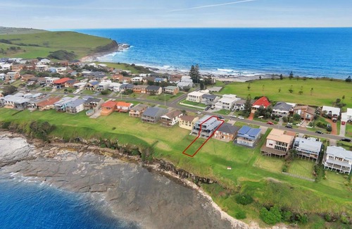 Gerroa House | Family-Friendly Retreat at Villa Nova Gerroa - 10/10 Rating!
