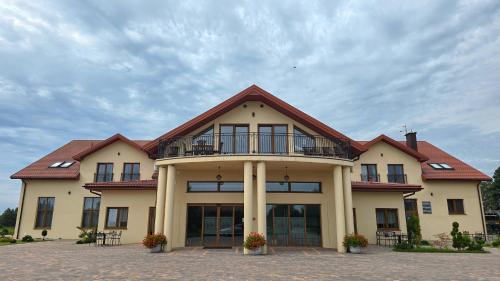 Włodawa Hotel | Villa Nova: Guest Rated 9/10 - Pet and Child Friendly Retreat