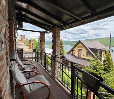 Mavrovi Anovi Apartment | Pet-Friendly Villa Nur - Exceptional Lake View Apartments