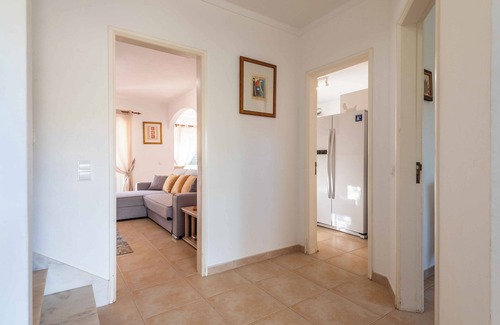 Portimao Villa | Villa Oásis: Private Pool, Tennis & Jacuzzi Awaits You