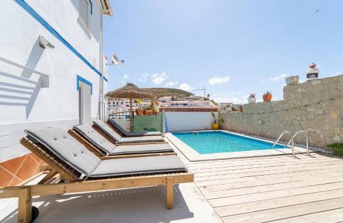 Carrapateira Villa | Oceanfront Villa O Altinho with Pool & Family-Friendly Access