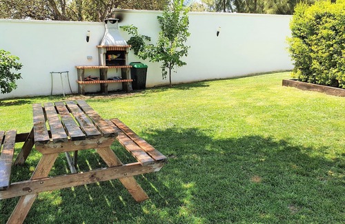 Arcos de la Frontera House | Villa Oasis: Your Ideal Retreat with Pool and Outdoor Grill