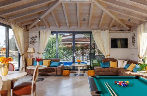 Pjescana Uvala House | Relax at Villa Oasi Pool & Spa - Perfect for Families