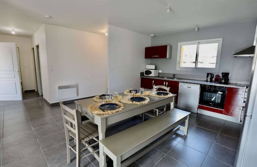 Sainte-Eulalie-en-Born House | Escape to Villa Oceane & Spa with Heated Pool & Ocean Views