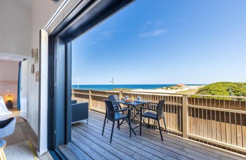 Ondres Villa | Villa Oceana: Oceanfront Stay with Spectacular Views