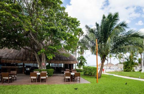 Punta Cancun Apartment | Villa oceanfront in hotel complex