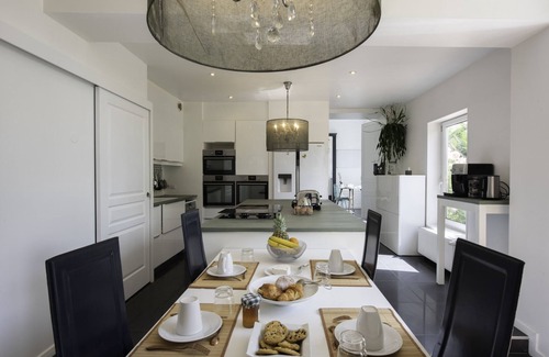 Villequier Villa | Villa Octavia Maison Privée: Family-Friendly Retreat in Normandie