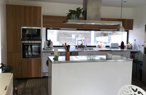 Caldas da Rainha House | Oceanfront Villa with Pool, Barbecue & Perfect 10 Rating