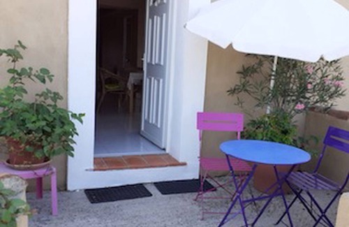 Sainte-Anastasie House | Inviting Villa with Pool, Perfect for Families - Rated 9.8