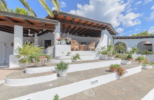 Vulcanello Villa | Villa of Dreams: Oceanfront Escape with Pool and Spa
