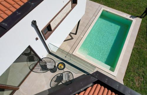 Peruski Villa | Serene Villa Ogradina with Ocean View, Pool & Child-Friendly