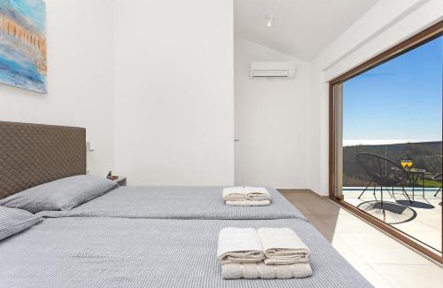Peruski Villa | Serene Villa Ogradina with Ocean View, Pool & Child-Friendly