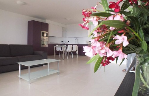 San Pietro in Cariano Villa | Villa Oleandri - Elegant Retreat with Ocean View & Spa