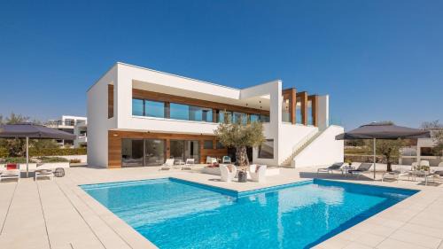 Vodnjan Villa | Villa Old Olive VIII: Family-Friendly Retreat with Pool