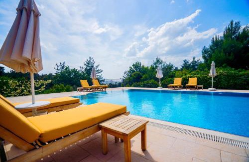 Atakoy Villa | Oceanfront Villa Olea: Pool, Breakfast & Family-Friendly
