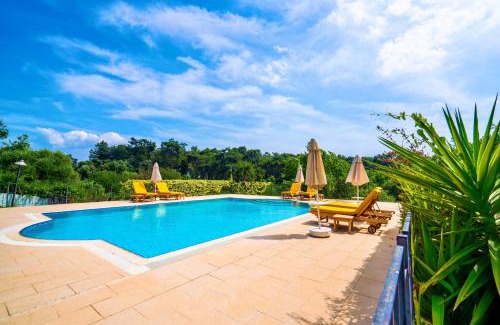 Atakoy Villa | Oceanfront Villa Olea: Pool, Breakfast & Family-Friendly