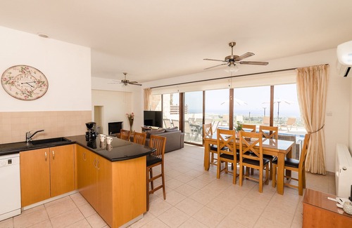 Tremithousa Villa | Villa Oleander: 4 Bedroom Escape with Private Pool & Views