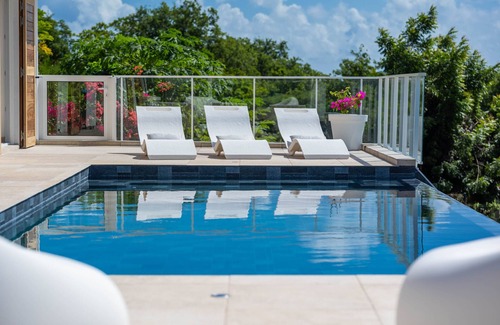 Grand-Bourg Villa | Villa OLINA: A Family-Friendly Retreat with Ocean Views
