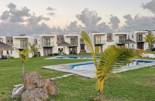 Grand Gaube Villa | Villa Olive Duplex with Pool & Family-Friendly Amenities