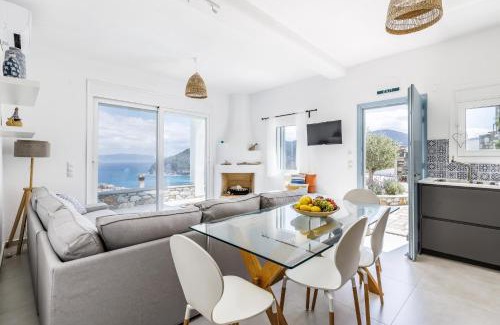 Skopelos Villa | Discover Villa Olive Skopelos: 4-Star Retreat with Pool