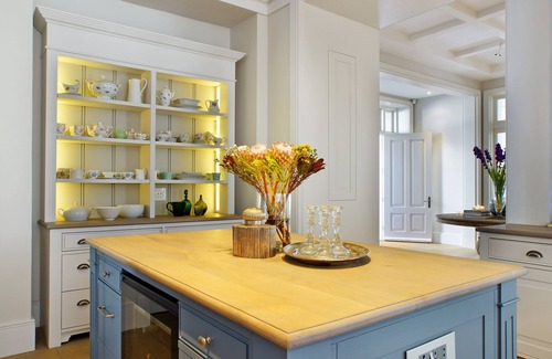 Camps Bay Villa | Villa Olivia - 5-Bedroom Retreat in Camps Bay with Breakfast