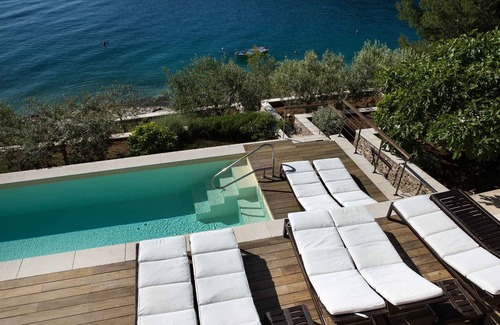Stomorska Villa | Enchanting Villa Olynta: 6 Bedrooms with Sea Views & Pool